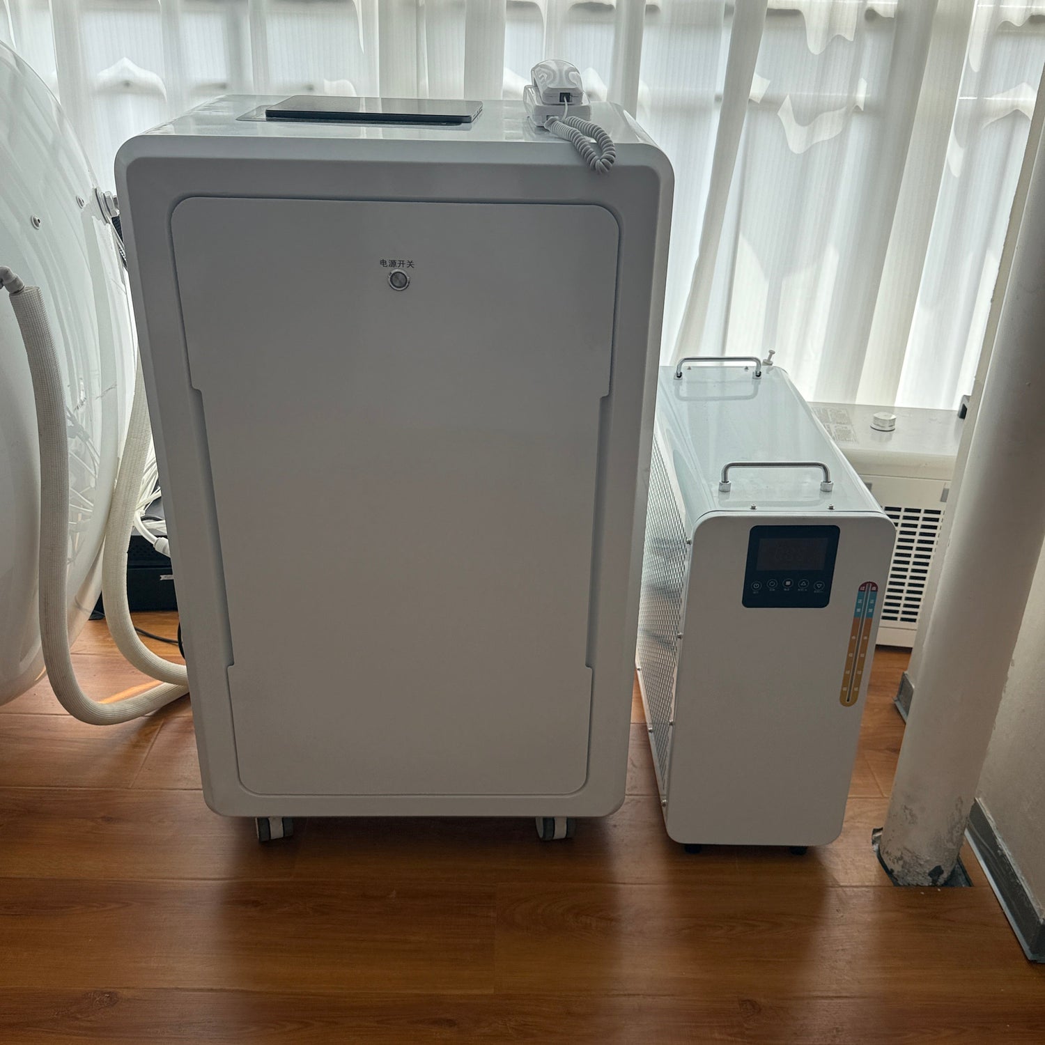 Hyperbaric Oxygen Seated Chamber