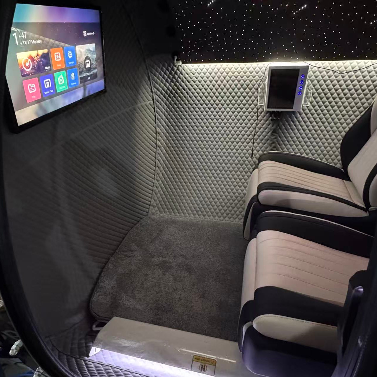 Hyperbaric Oxygen Seated Chamber